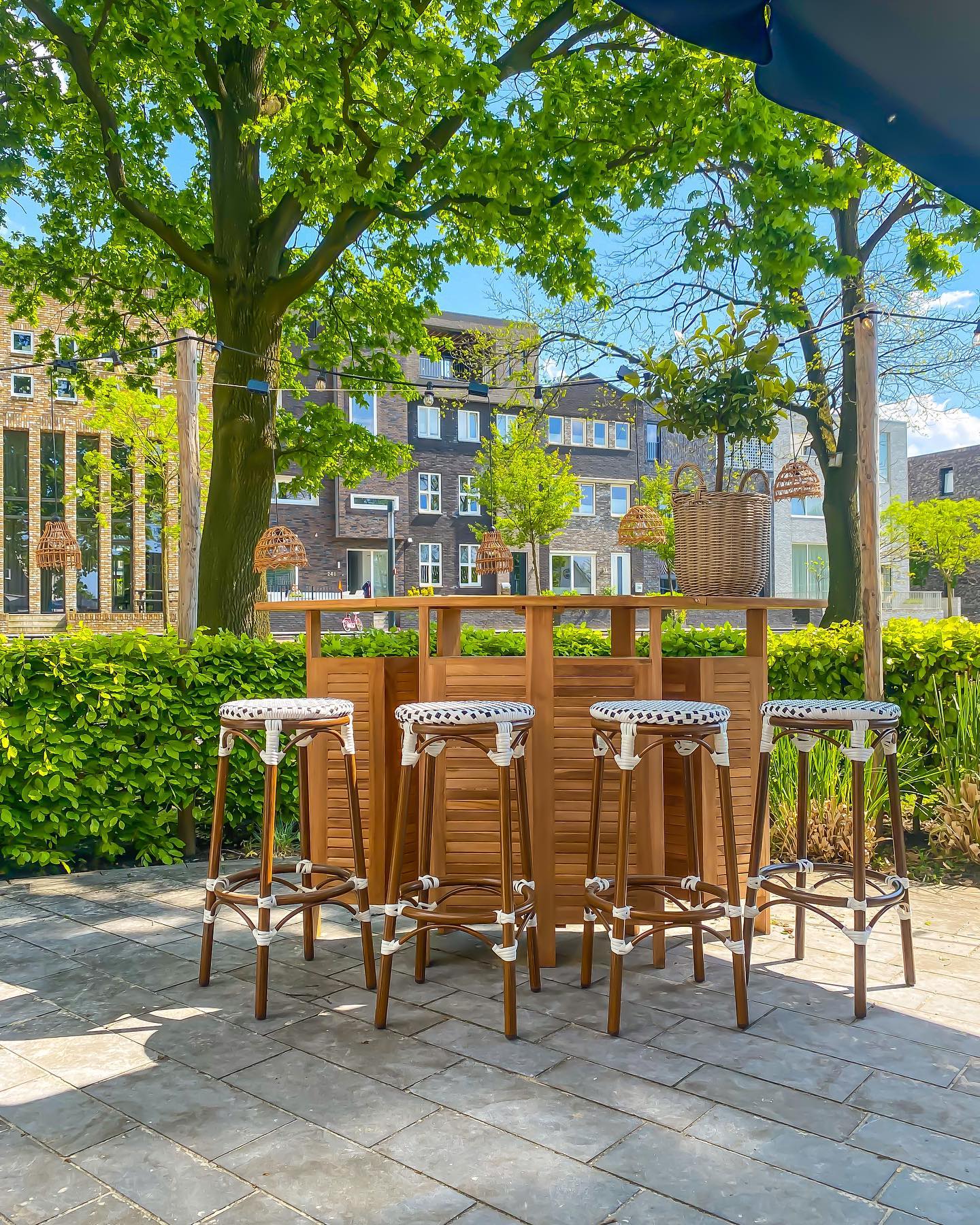 Restaurant beachclub barkrukken home